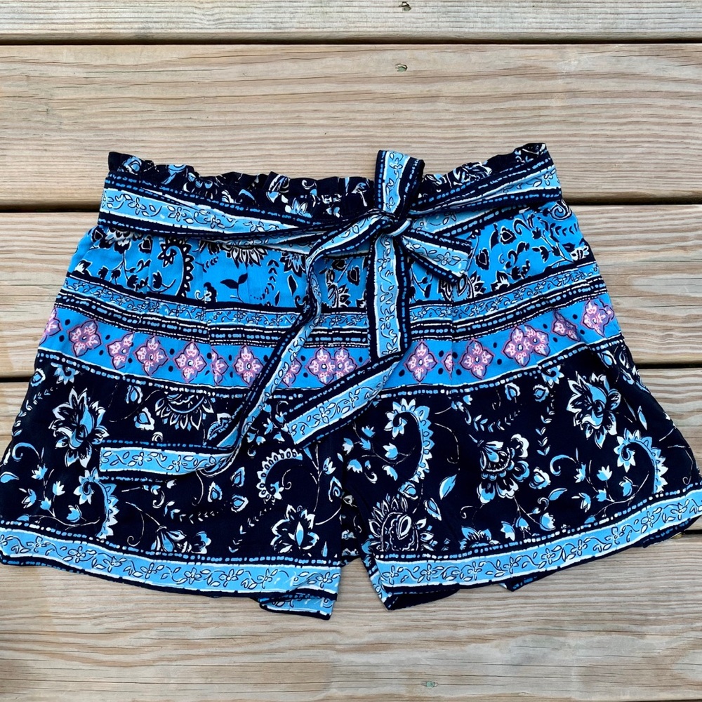 LOFT flowy tie-waist shorts